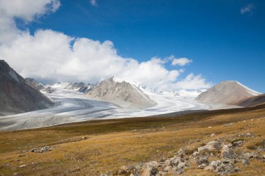Altai tavan bogd ulusal park manzarası, Moğolistan. Potanin Buzulu Görünümü