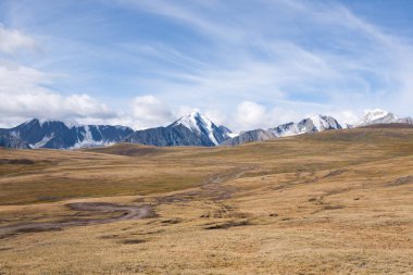 Altai tavan bogd ulusal park manzarası, Moğolistan. Altai sıradağları