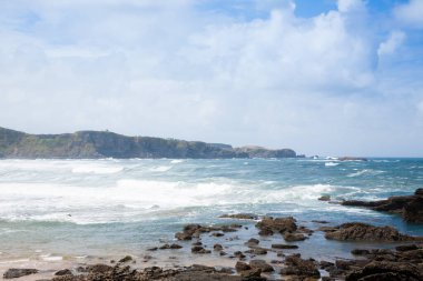 Verdicio plaj manzarası. Asturias kıyı şeridi panoraması, İspanya. İspanyol manzarası