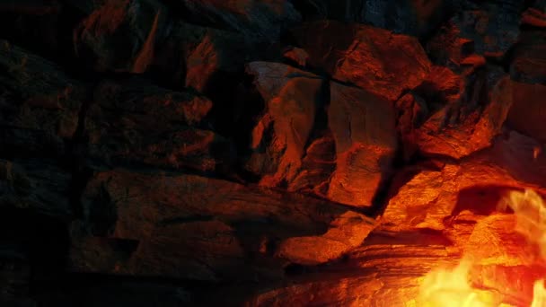 岩壁边的火焰燃烧 — 图库视频影像