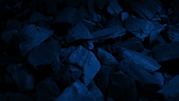 Pila Carbón Noche Movimiento Tiro — Vídeos de Stock