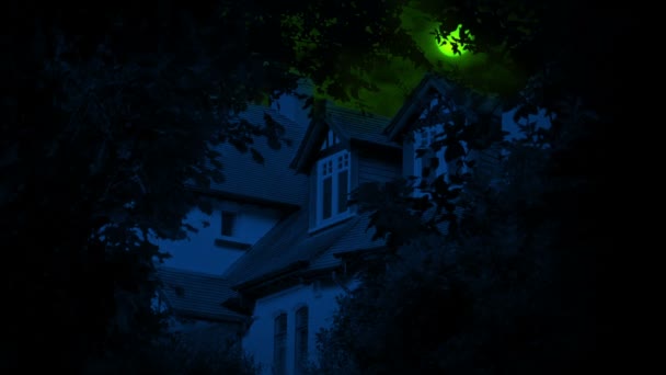 Lua Verde Acima Casa Velha Cena Halloween — Vídeo de Stock