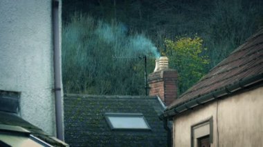 Köy Evleri ve Baca Tipik Kırsal Görünüm