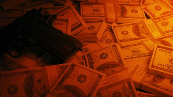 Armi Business Concept Pistola Cash Pile — Video Stock