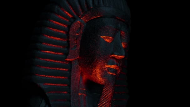 Figura Faraón Egipcio Oro Enciende Con Fuego — Vídeos de Stock