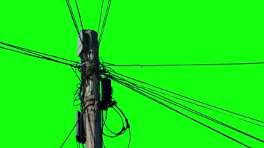 Birçok kablosu olan Pylon Yeşil Ekran izole edildi