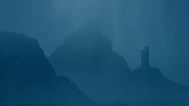 Regensturm Auf Burg Den Bergen Fantasy Szene — Stockvideo