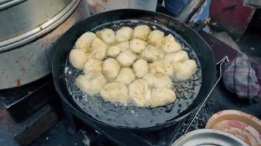 Lezzetli Sokak Yemekleri Sırası