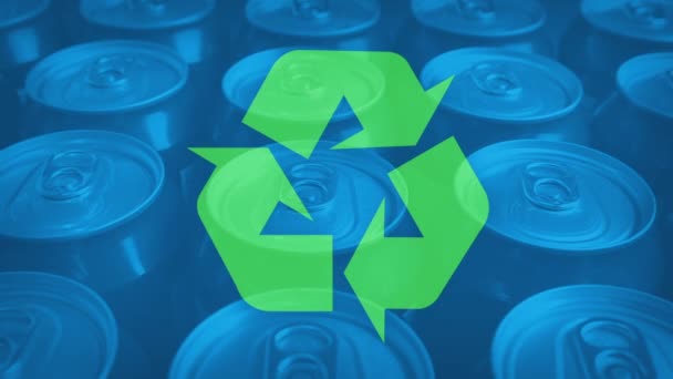 Concepção Reciclagem Latas Fileiras Com Símbolo Composto — Vídeo de Stock
