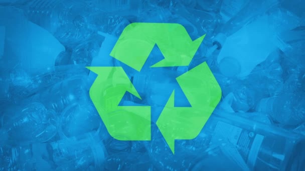 プラスチックリサイクルコンセプト 混合容器とのシンボル — ストック動画