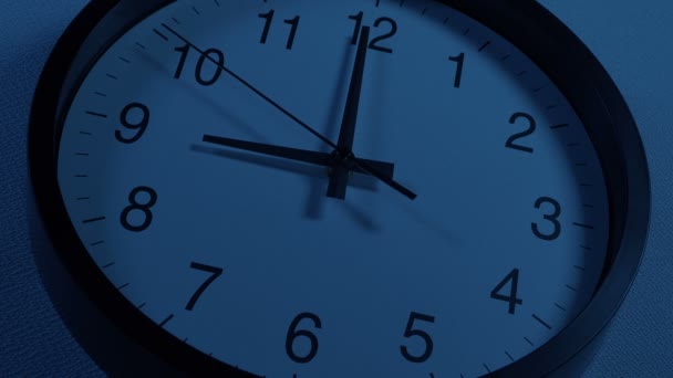 Relógio Noite Angled Shot — Vídeo de Stock