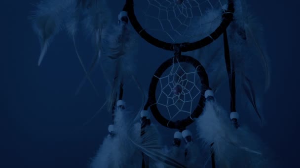 Dreamcatcher Рухається Темній Кімнаті Постріли — стокове відео