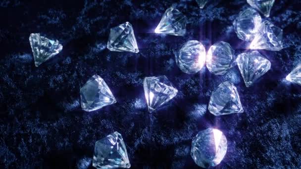 Persona Raccoglie Diamante Scintillante — Video Stock
