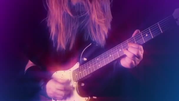 Cabelo Metal Guitarrista Retro 1980 Efeito — Vídeo de Stock