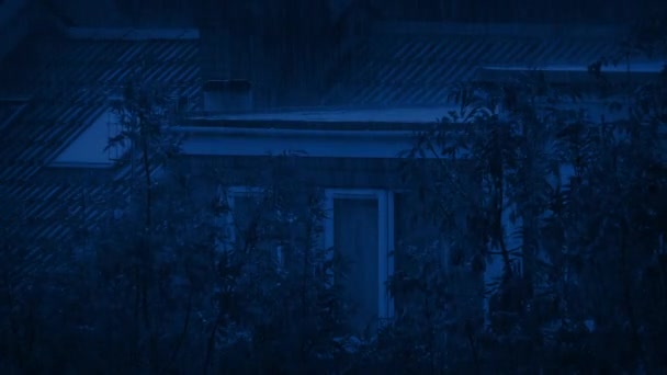 Tempestade Chuva Casas Detalhes Noite — Vídeo de Stock