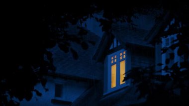 Yatak odasındaki ışıkla çatıda yağmur yağıyor.