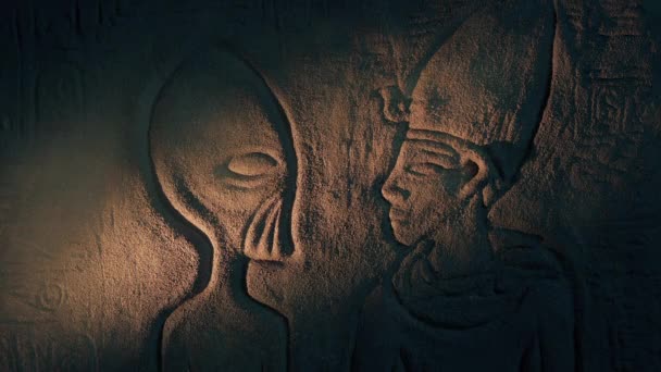 Außerirdischer Besucher Und Pharao Schnitzerei Lit Versionen — Stockvideo