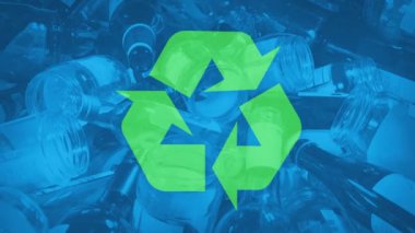 Geri Dönüşüm Camı - Karışık Şişeler ve Kavanozlar Üzerine Geri Dönüşüm Sembolü