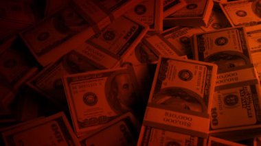 Yığınla para şömine ışığında