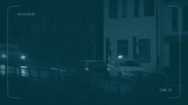 Akşamları geçen CCTV arabaları