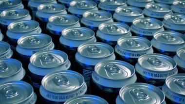 Etkinlik İçin Soda Kutuları