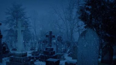 Karda Mezarlık Kış Sahnesi