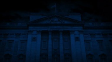 Buckingham Sarayı 'nın ışıkları açılıp kapanıyor