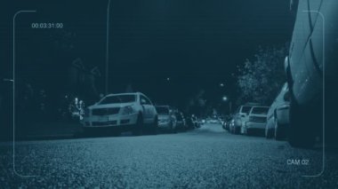 CCTV arabaları gece zemin kattan geçiyor.