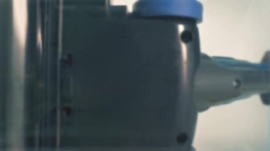 Süpürge Temizleyici POV 2 Çekimlerinin Altında