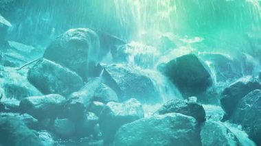 Temiz Su Dağı Şelalesi