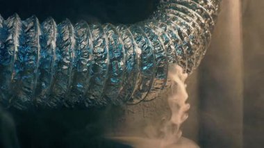 Sızdıran Boru Duvar Kapanışı