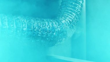 Boru Soğuk Depoda Sızdırmaya Başlıyor