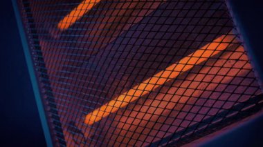 Karanlık odada ısıtıcı açık mı kapalı mı?