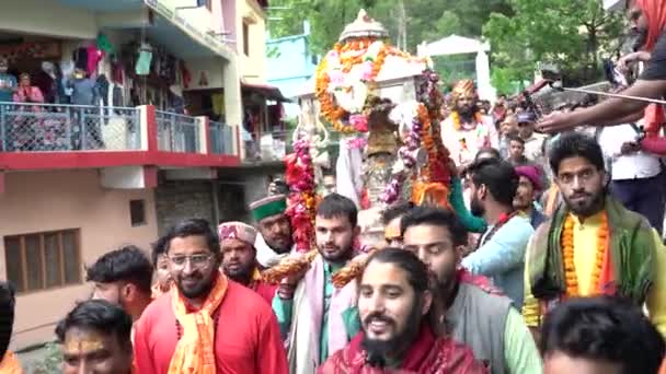 Parti Viaggio Mozzafiato Attraverso Vette Spirituali Kedarnath Uttarakhand Filmati — Video Stock