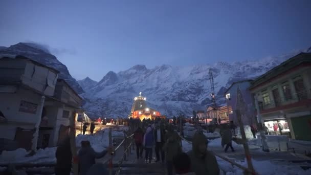 Eingebettet Den Zeitlosen Charme Entfaltet Der Kedarnath Tempel Uttarakhand Seine — Stockvideo