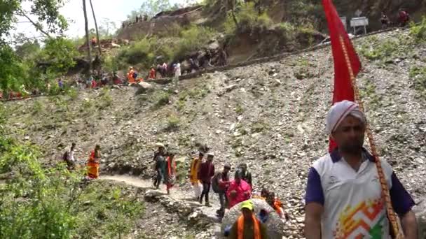 Dig Fängslande Resa Genom Uttarakhands Majestätiska Berg Där Varje Steg — Stockvideo