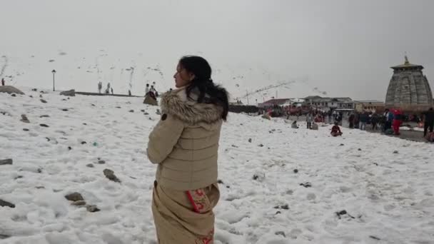 Dehradun Uttarakhand Indien Maj 2023 Indiska Kvinnor Nåd Hisnande Omgivningar — Stockvideo