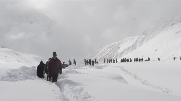 Rudraprayag Uttarakhand Inde Février 2020 Lworker Rouvre Trek Kedarnath Bloqué — Video