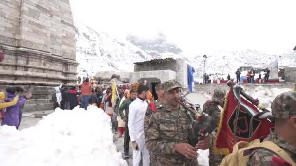 Dehradun Uttarakhand Hindistan Mayıs 2023 Askeri Yol Gezisi Her Dönemeçte — Stok video