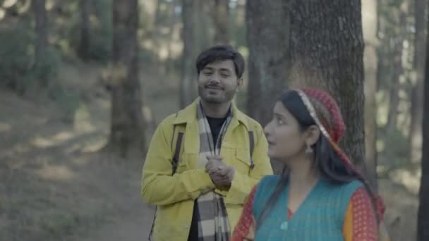 Dehradun Uttarakhand Inde Avril 2023 Couple Indien Engage Une Conversation — Video
