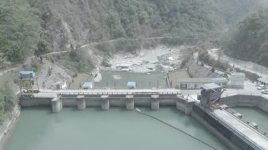 Himalayalar 'daki Hidroelektrik Projesi
