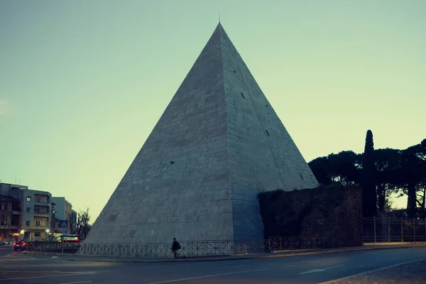 Pyramid Cestius Rome City Italy — Stock Photo, Image
