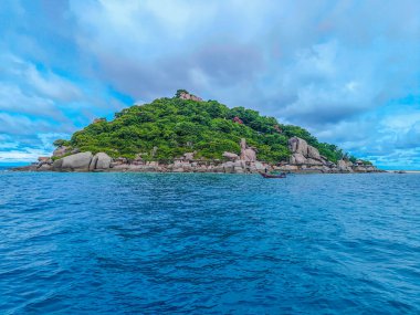 Koh Nang Yuan cennet adası Koh Tao, Tayland. Yaklaşan gemiden denizden fotoğraf