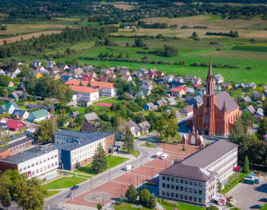 Kaisiadorys, Litvanya. Litvanya şehrinin hava aracı görüntüsü, 2024 kültürünün başkenti. Kaunas bölgesinde küçük bir kasaba.