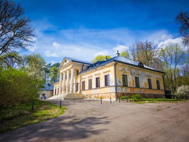 Sumskas malikanesi, Litvanya 'nın Vilnius ilçesinin Sumskas şehrinde bulunan eski bir Laukininkai malikânesidir.