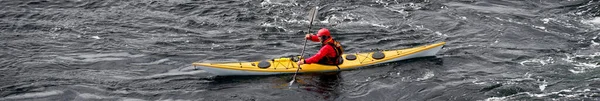 Canoa Remando Través Loch Etive Una Popular Actividad Aire Libre —  Fotos de Stock