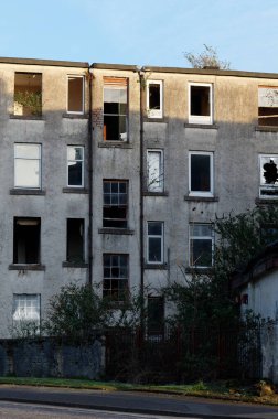 Linwood UK 'de sosyal yardım sorunları olan fakir konutlardaki konutlar