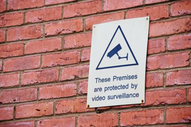 Güvenlik kamerası 24 saat koruma altında tutuluyor.