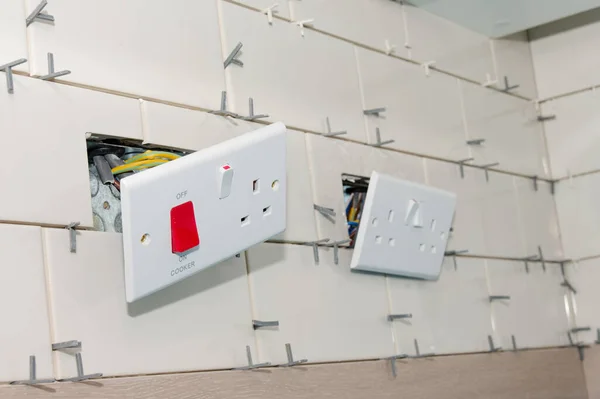 Csempe Telepítés Konyhában Elektromos Aljzatok Eltávolítása — Stock Fotó