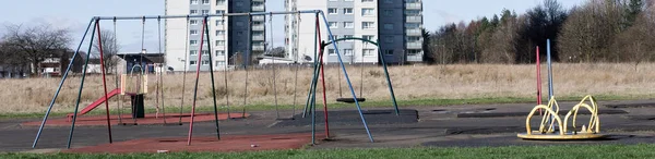 Empty Play Area Council Estate High Rise Flats Background — Stock Photo, Image